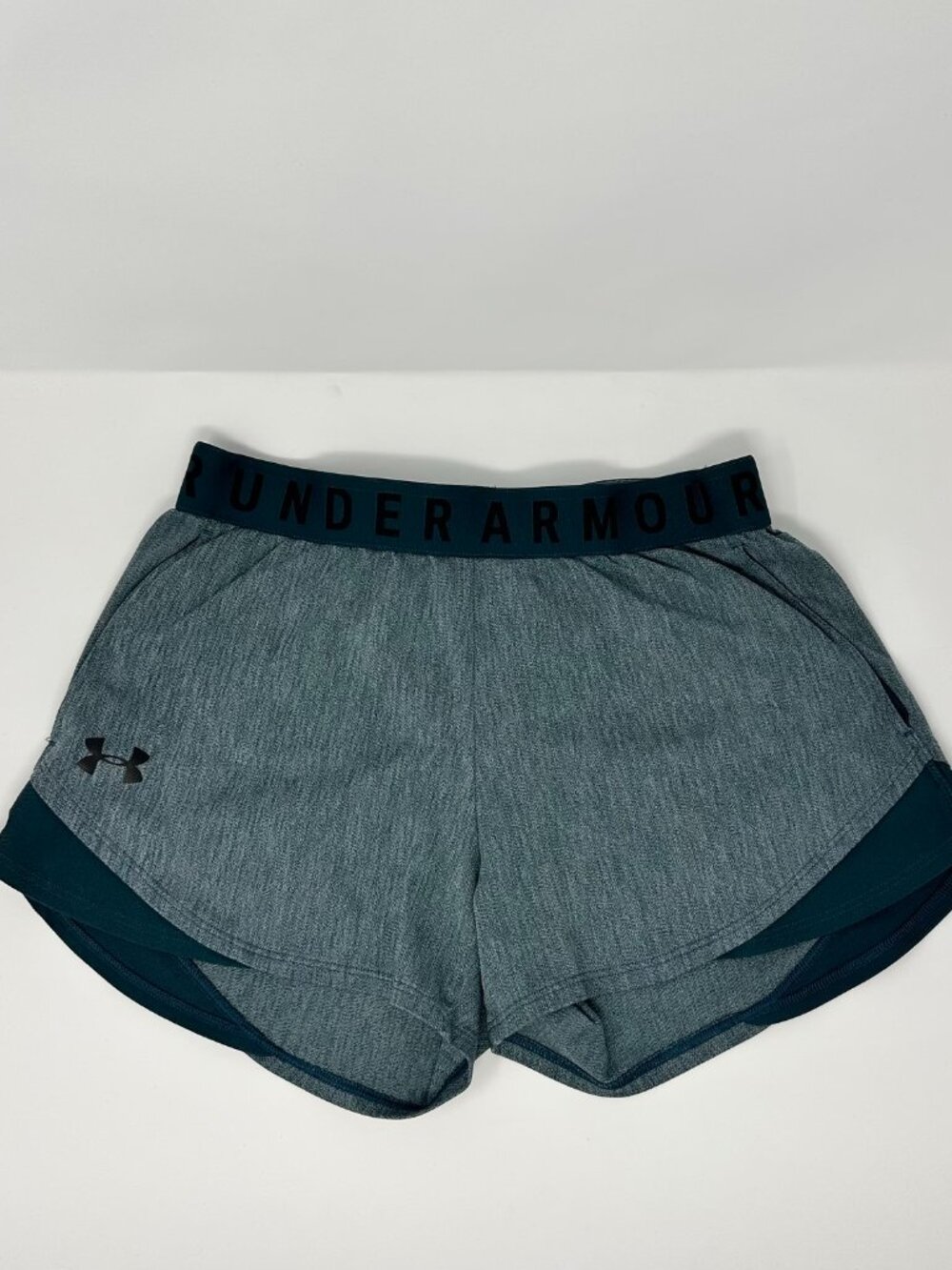 GUC Women's Under Armour HeatGear Athletic Shorts Loose Fit Knit, Dark Teal, XS